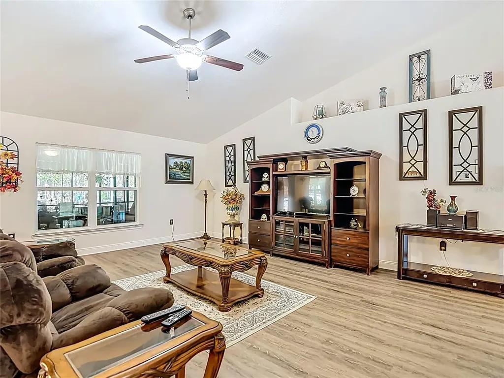 4 Fig Court E Homosassa FL 34446