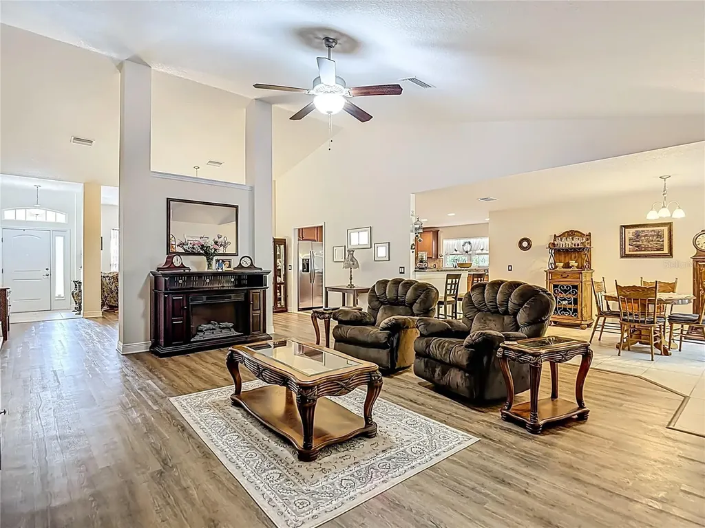 4 Fig Court E Homosassa FL 34446