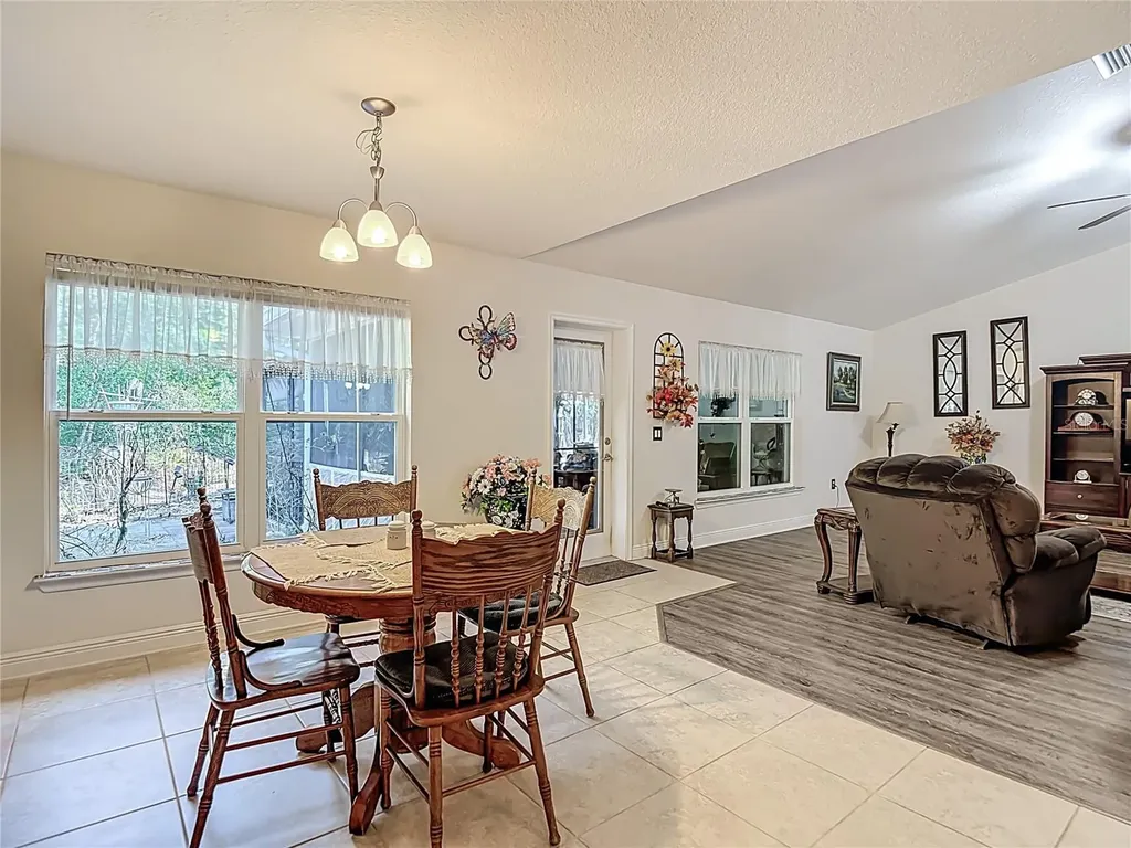 4 Fig Court E Homosassa FL 34446