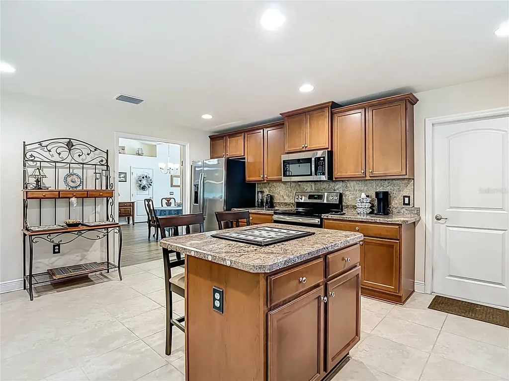 4 Fig Court E Homosassa FL 34446