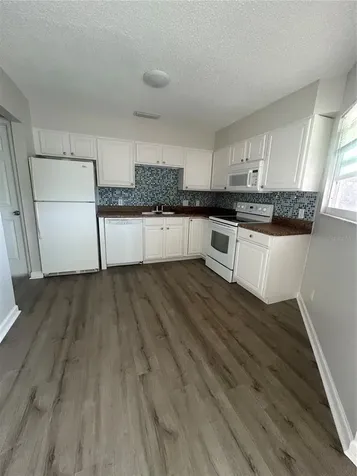 7006 Midnight Pass Road Sarasota FL 34242