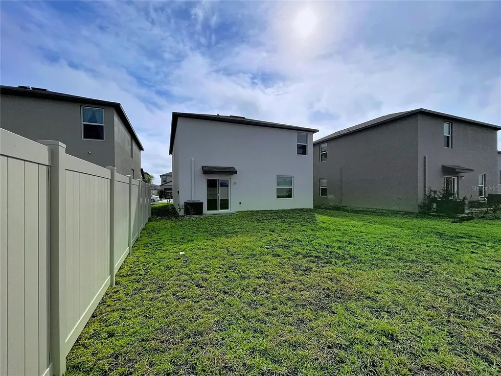 3141 Oyster Cove Street Wimauma FL 33598