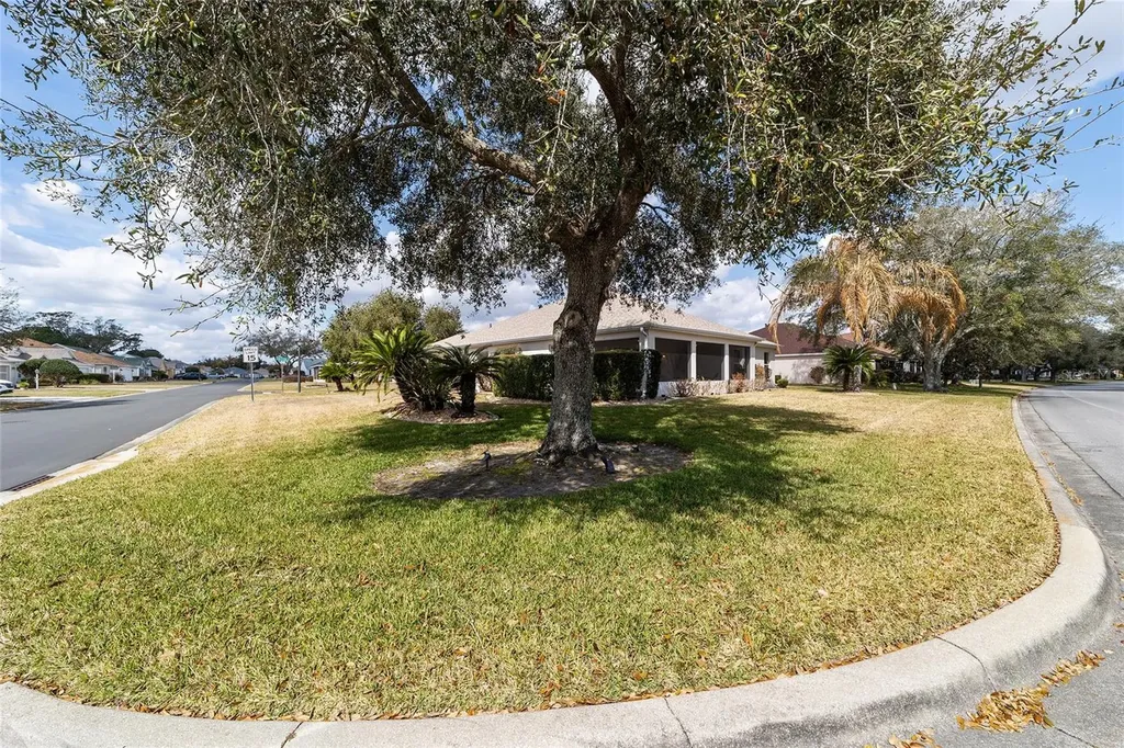 8761 SE 168th Kittredge Loop The Villages FL 32162