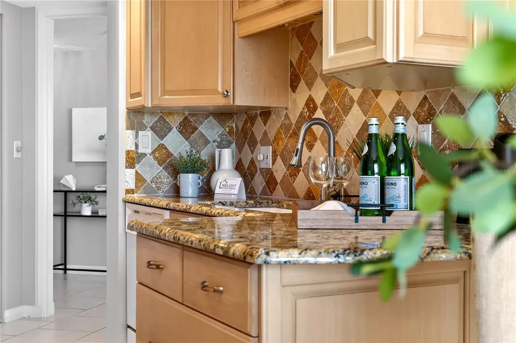 5950 Pelican Bay Plaza S Gulfport FL 33707
