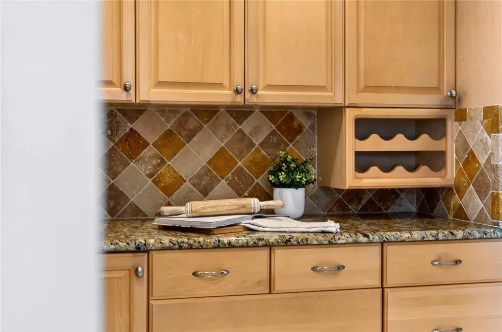 5950 Pelican Bay Plaza S Gulfport FL 33707