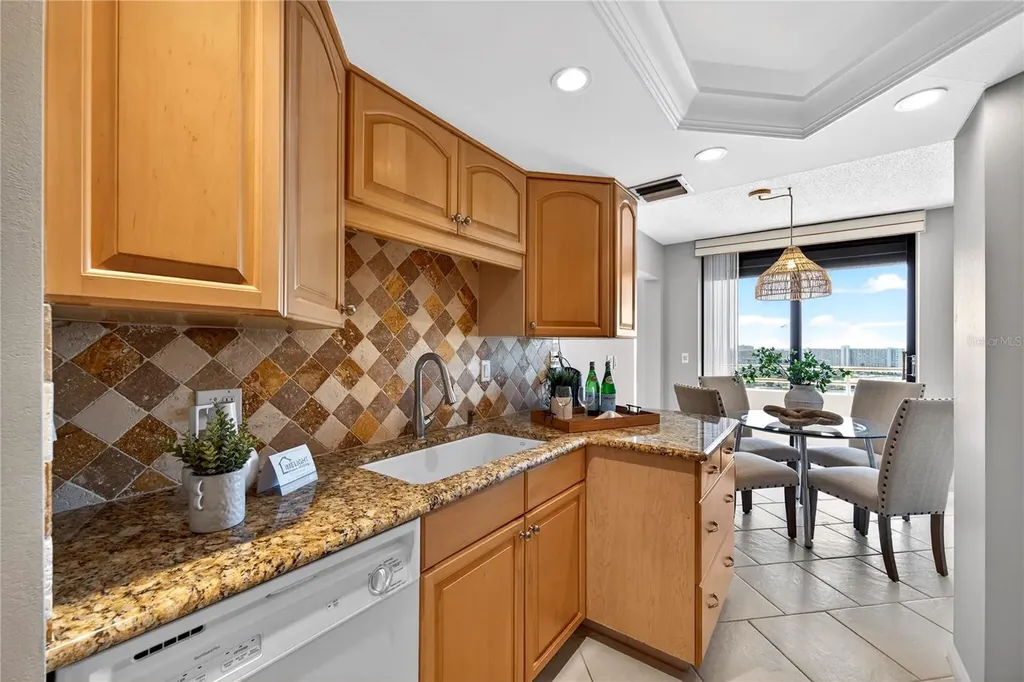 5950 Pelican Bay Plaza S Gulfport FL 33707