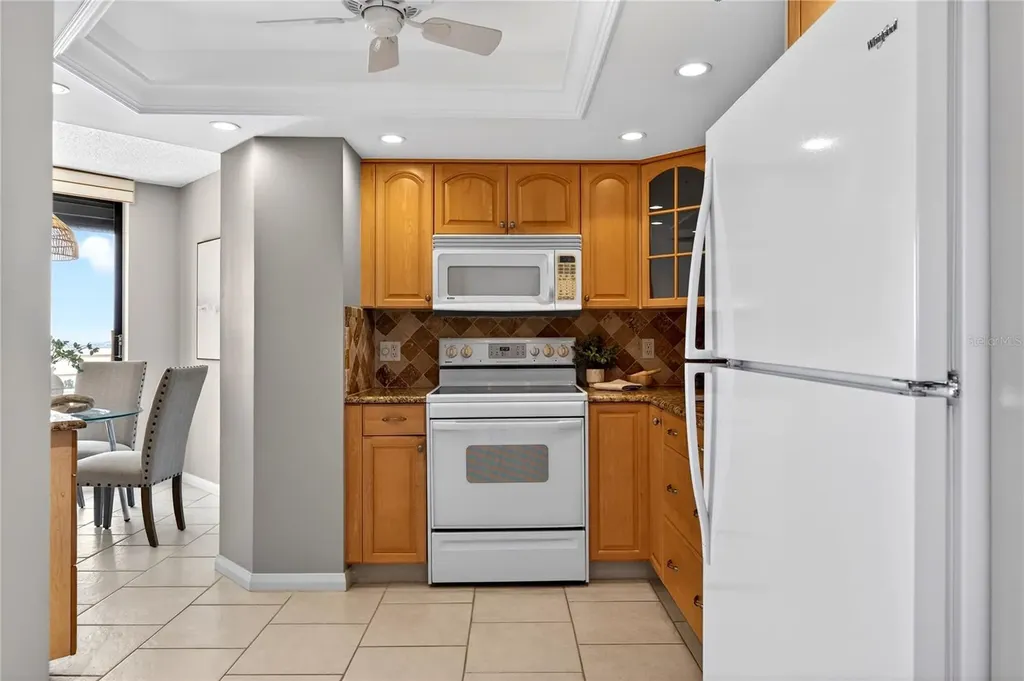 5950 Pelican Bay Plaza S Gulfport FL 33707