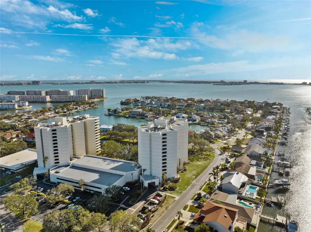 5950 Pelican Bay Plaza S Gulfport FL 33707