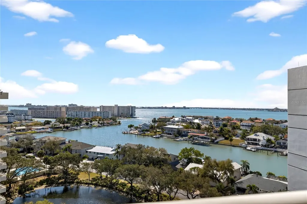 5950 Pelican Bay Plaza S Gulfport FL 33707