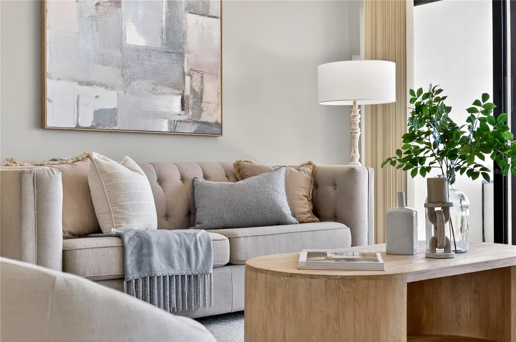 5950 Pelican Bay Plaza S Gulfport FL 33707