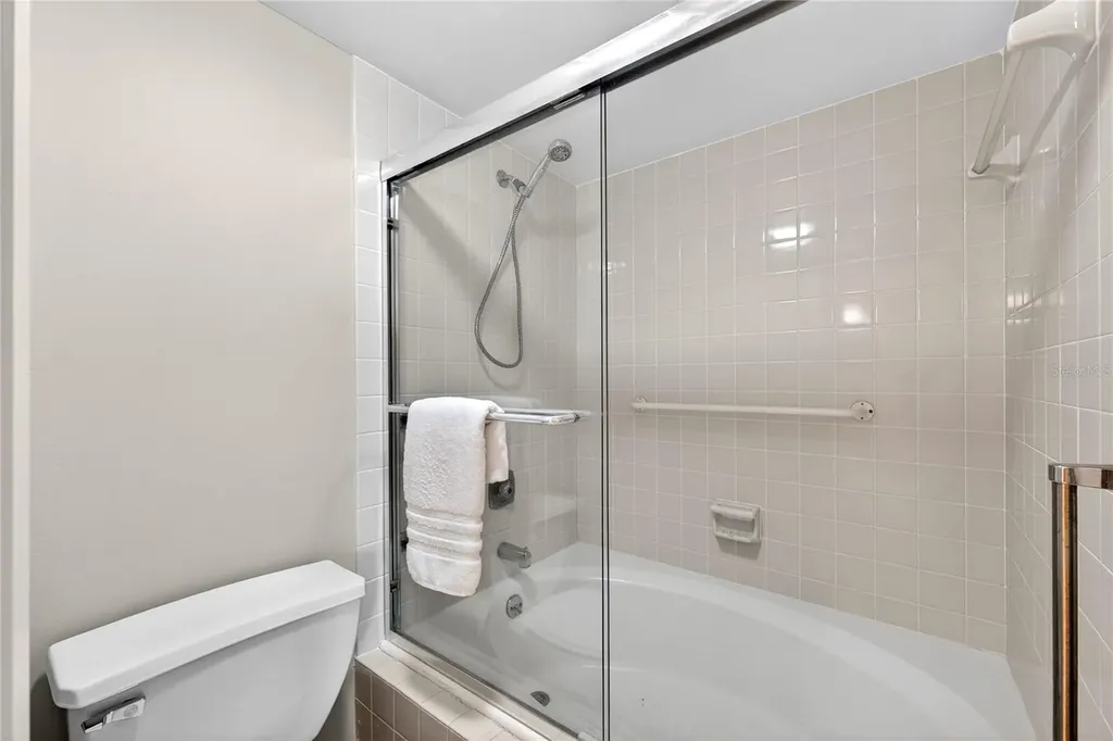 5950 Pelican Bay Plaza S Gulfport FL 33707