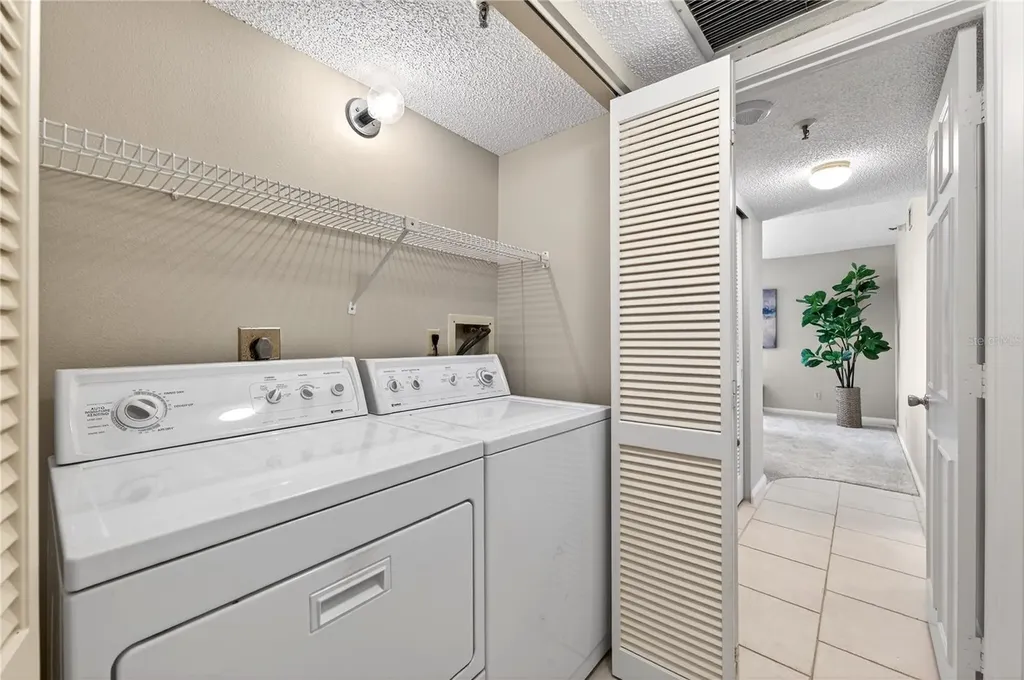 5950 Pelican Bay Plaza S Gulfport FL 33707
