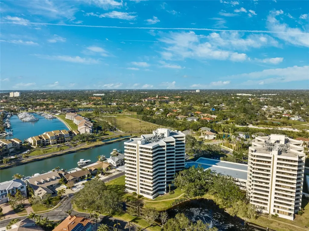5950 Pelican Bay Plaza S Gulfport FL 33707