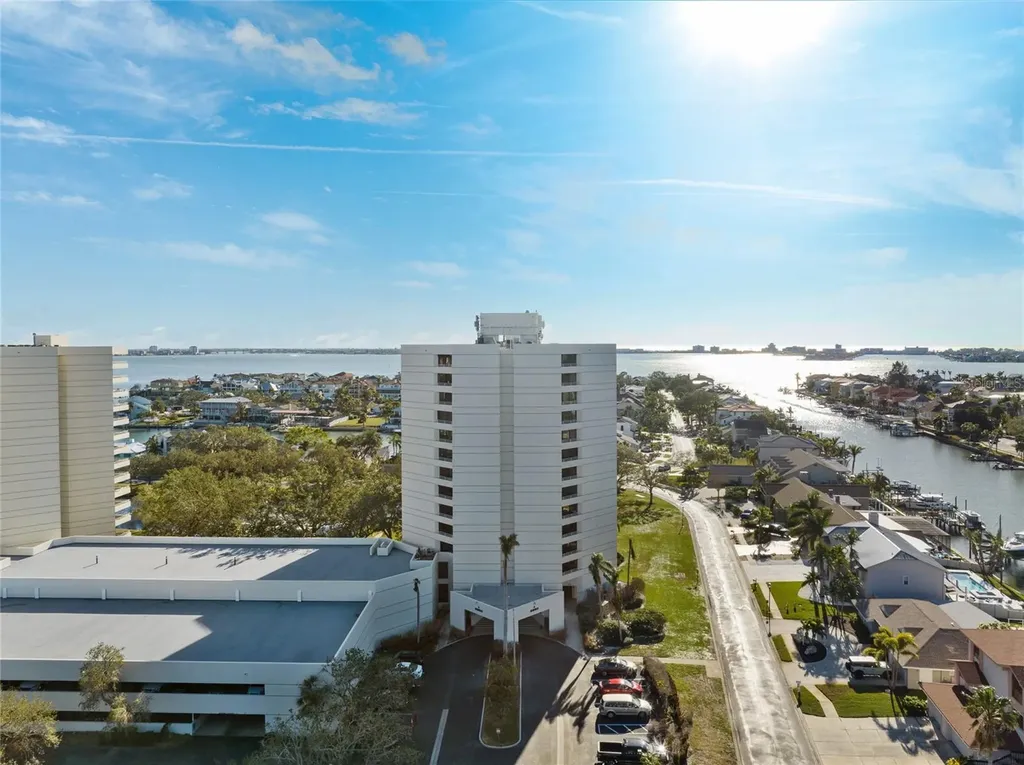 5950 Pelican Bay Plaza S Gulfport FL 33707