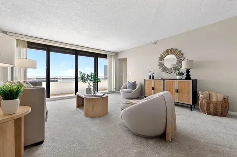 5950 Pelican Bay Plaza S Gulfport FL 33707