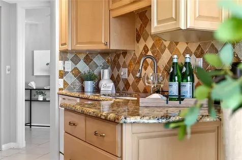 5950 Pelican Bay Plaza S Gulfport FL 33707