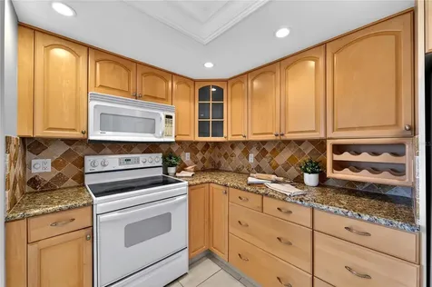 5950 Pelican Bay Plaza S Gulfport FL 33707