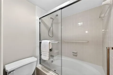 5950 Pelican Bay Plaza S Gulfport FL 33707