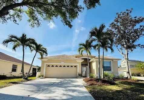 6614 64th Bradenton FL 34203