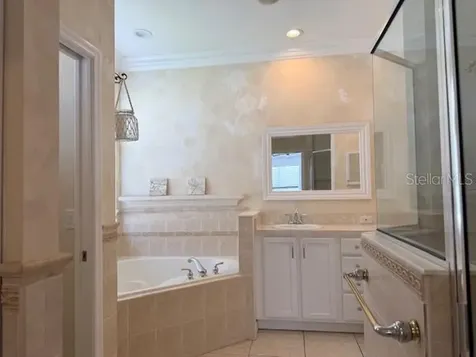 6614 64th Bradenton FL 34203
