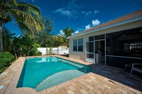 6614 64th Bradenton FL 34203