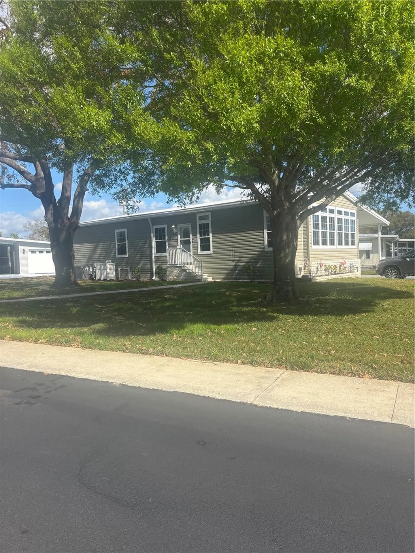 105 Freedom Court Palm Harbor FL 34684