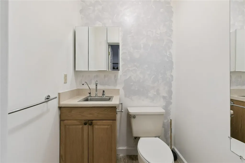 1813 Hidden Pine Lane Apopka FL 32712