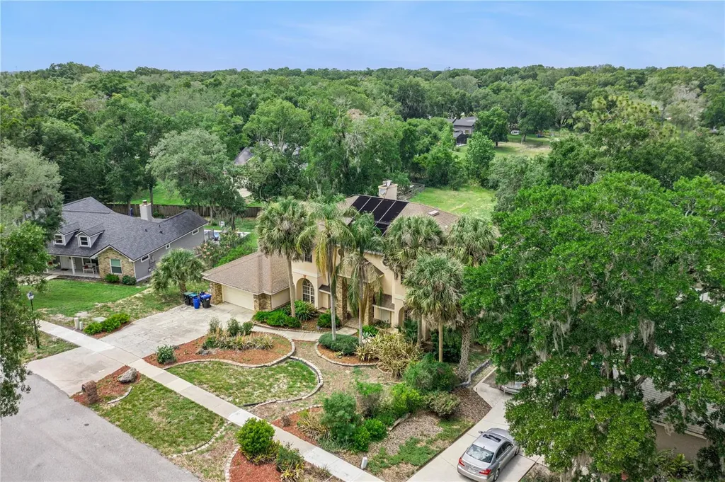 1813 Hidden Pine Lane Apopka FL 32712