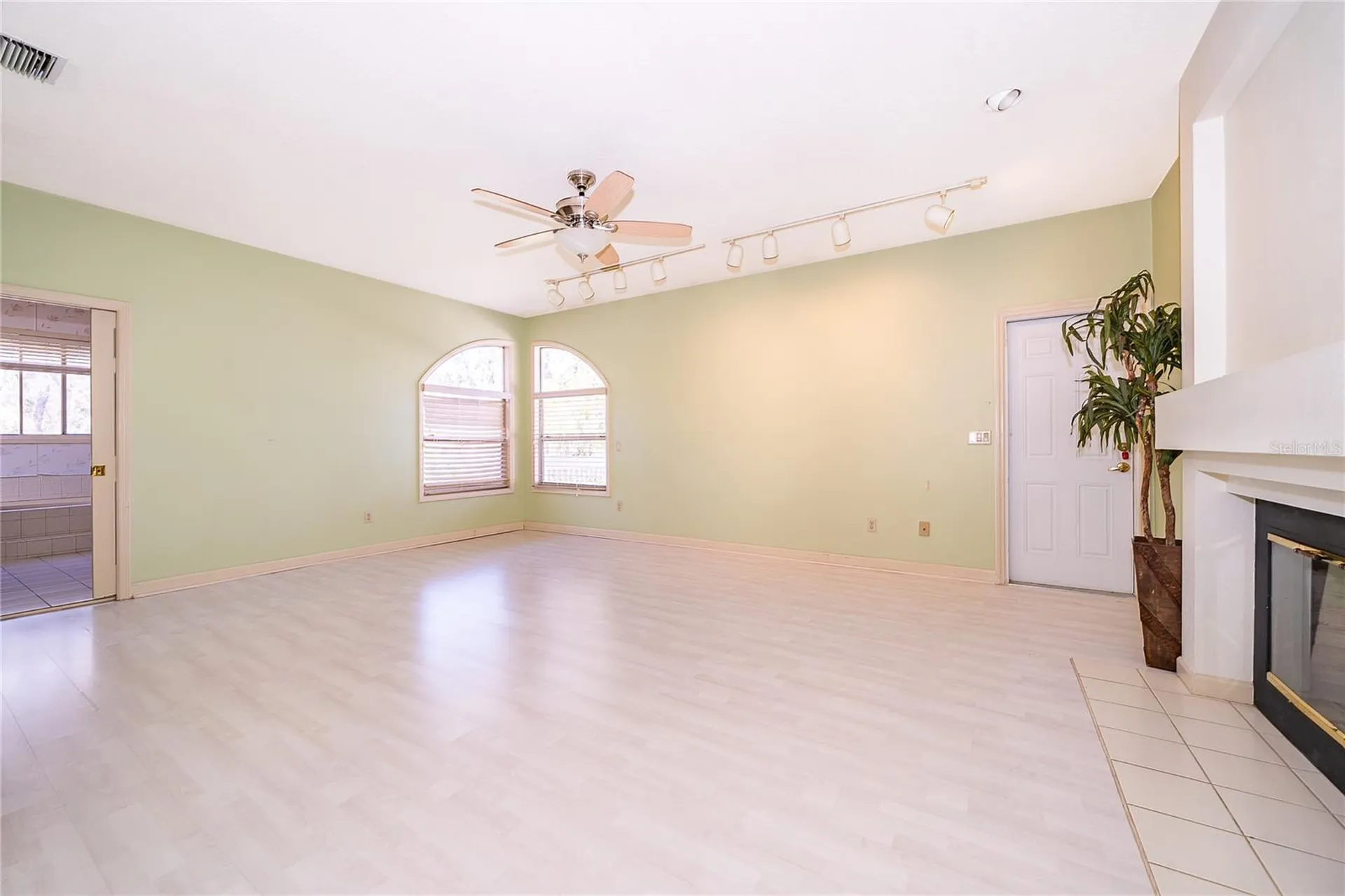 1813 Hidden Pine Lane Apopka FL 32712