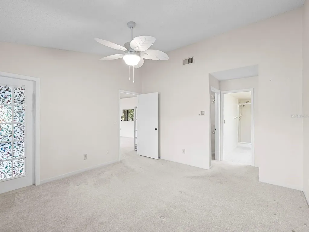 1880 Whispering Way Tarpon Springs FL 34689