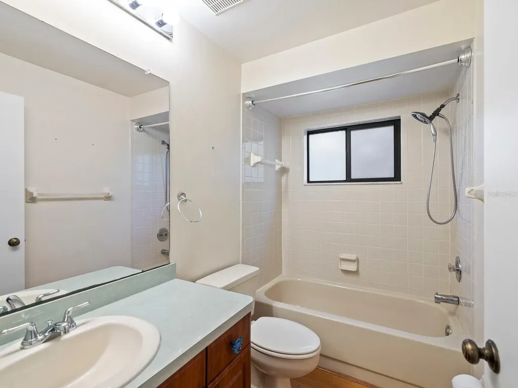 1880 Whispering Way Tarpon Springs FL 34689