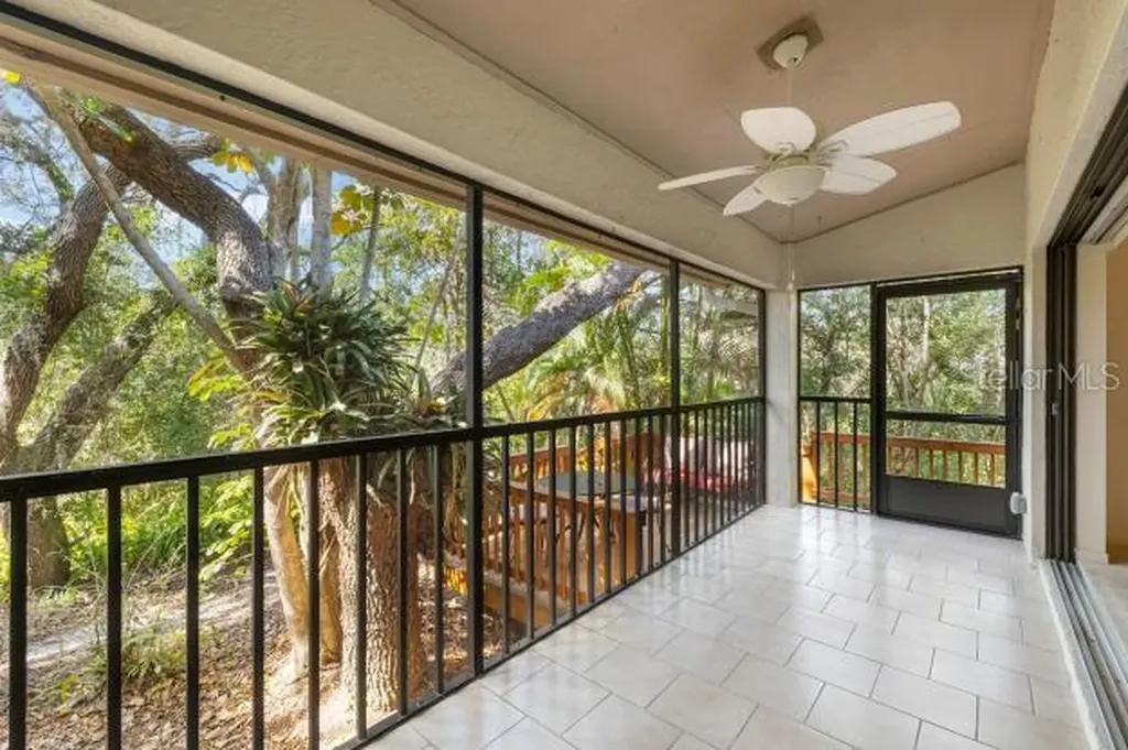 1880 Whispering Way Tarpon Springs FL 34689