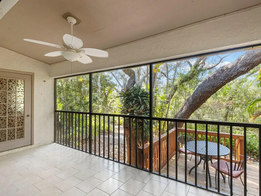 1880 Whispering Way Tarpon Springs FL 34689