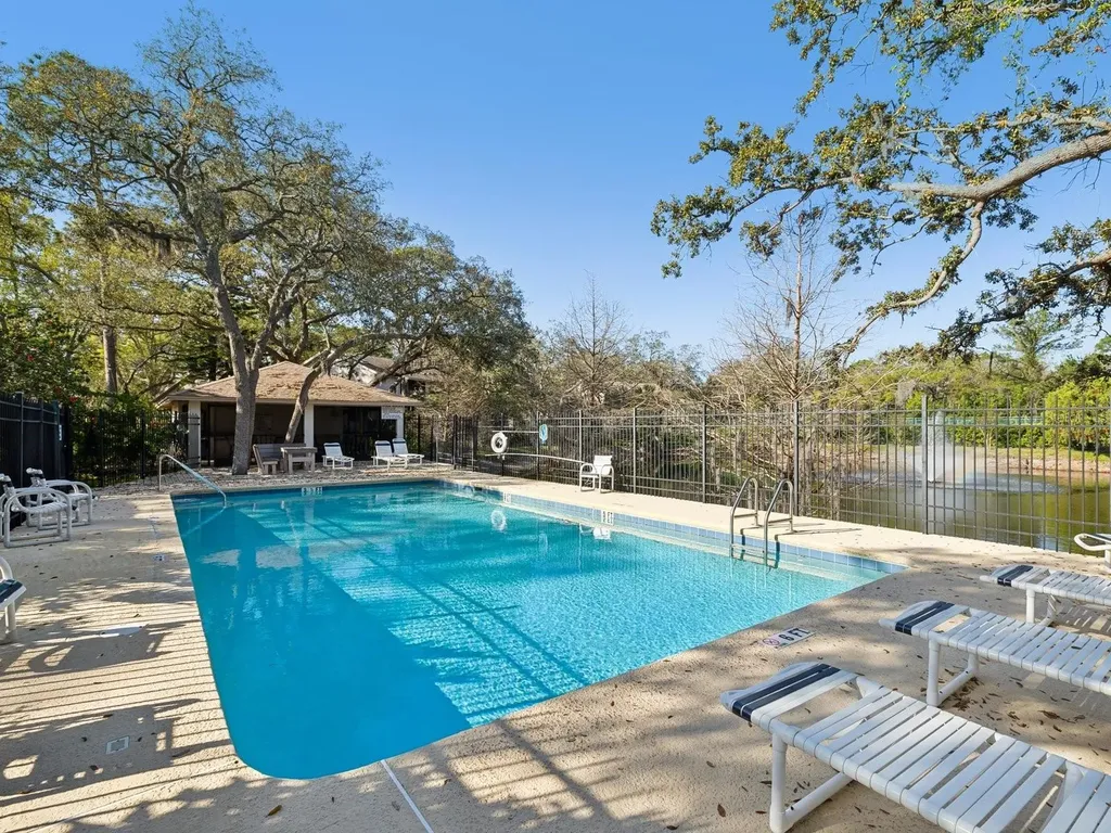 1880 Whispering Way Tarpon Springs FL 34689