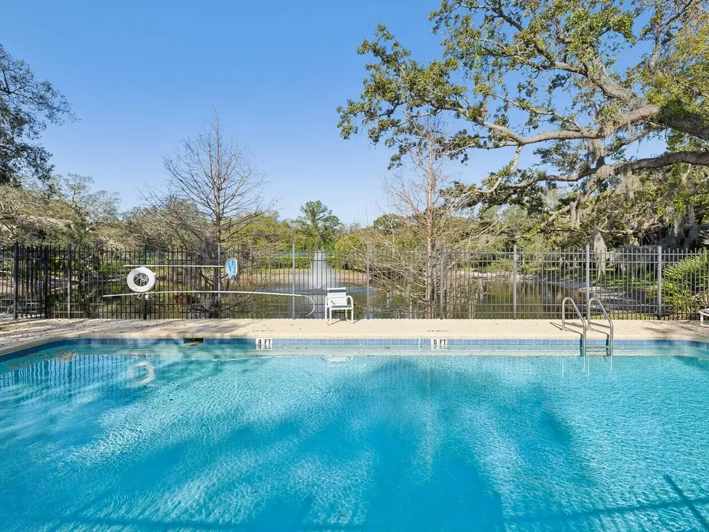 1880 Whispering Way Tarpon Springs FL 34689