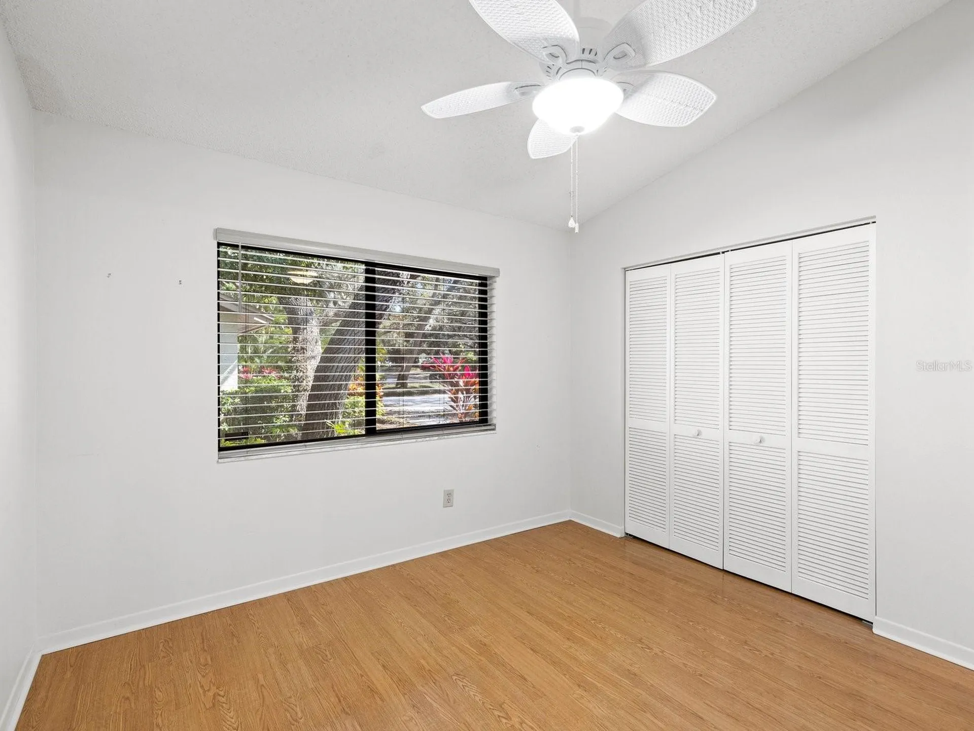 1880 Whispering Way Tarpon Springs FL 34689