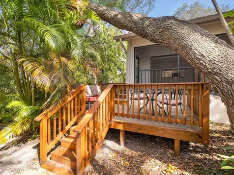 1880 Whispering Way Tarpon Springs FL 34689
