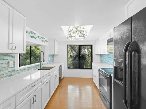 1880 Whispering Way Tarpon Springs FL 34689