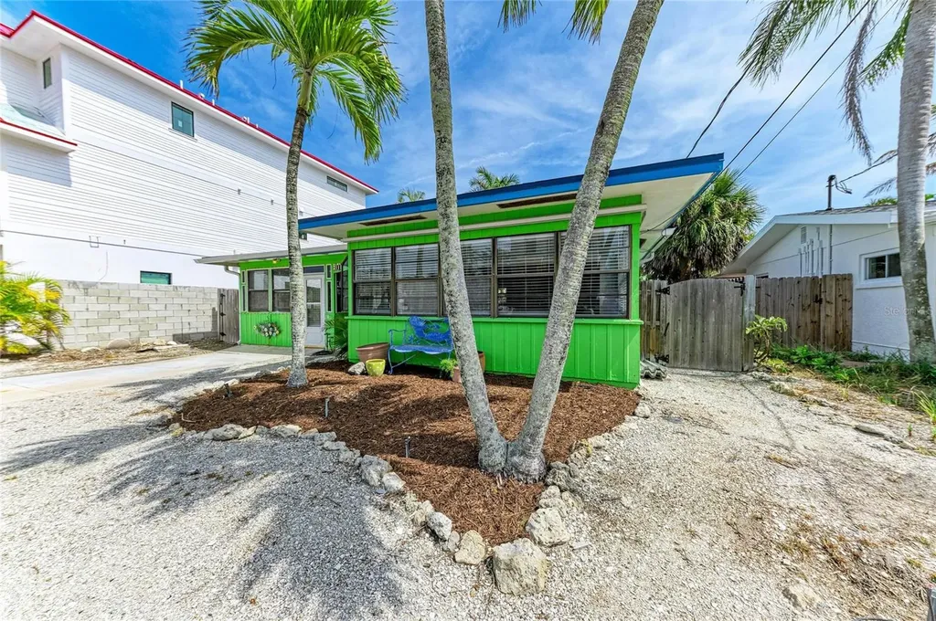 2111 Avenue B Bradenton Beach FL 34217