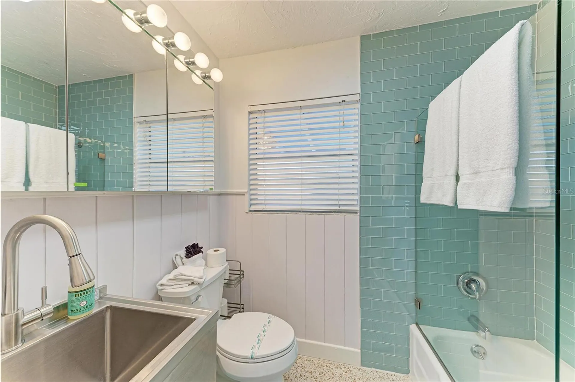 2111 Avenue B Bradenton Beach FL 34217