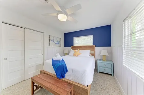 2111 Avenue B Bradenton Beach FL 34217