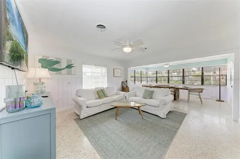 2111 Avenue B Bradenton Beach FL 34217