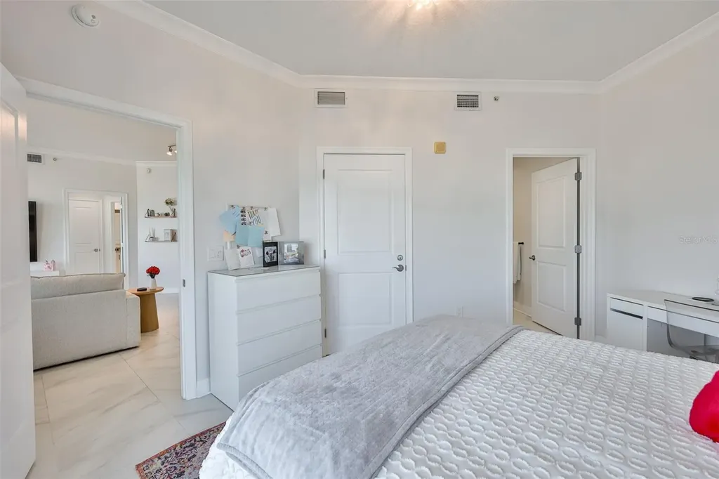 449 S 12th Street Tampa FL 33602