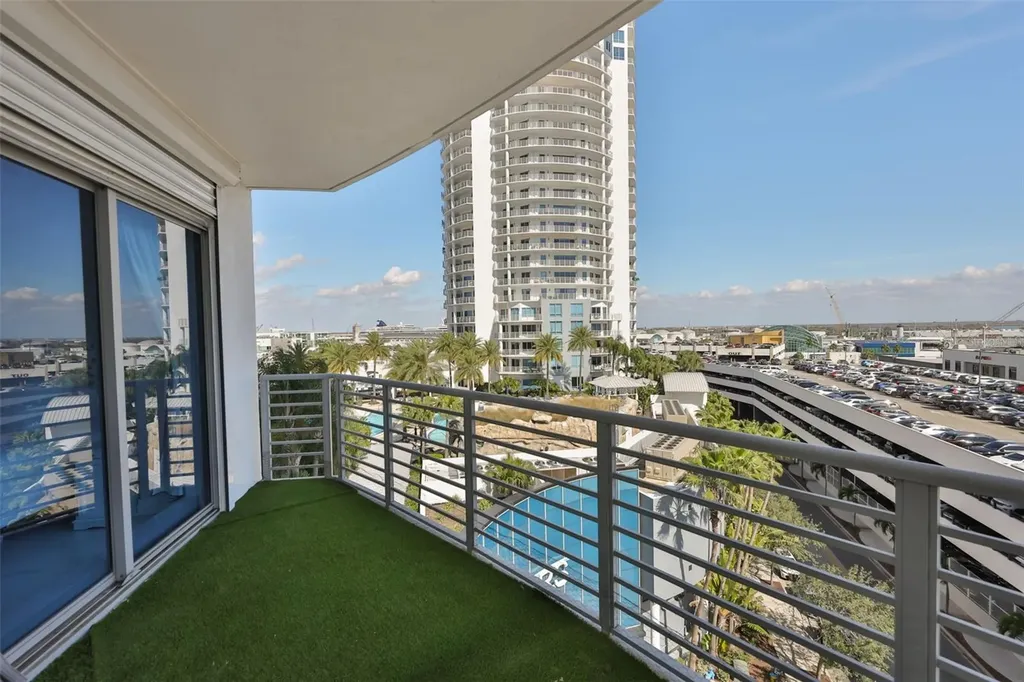 449 S 12th Street Tampa FL 33602