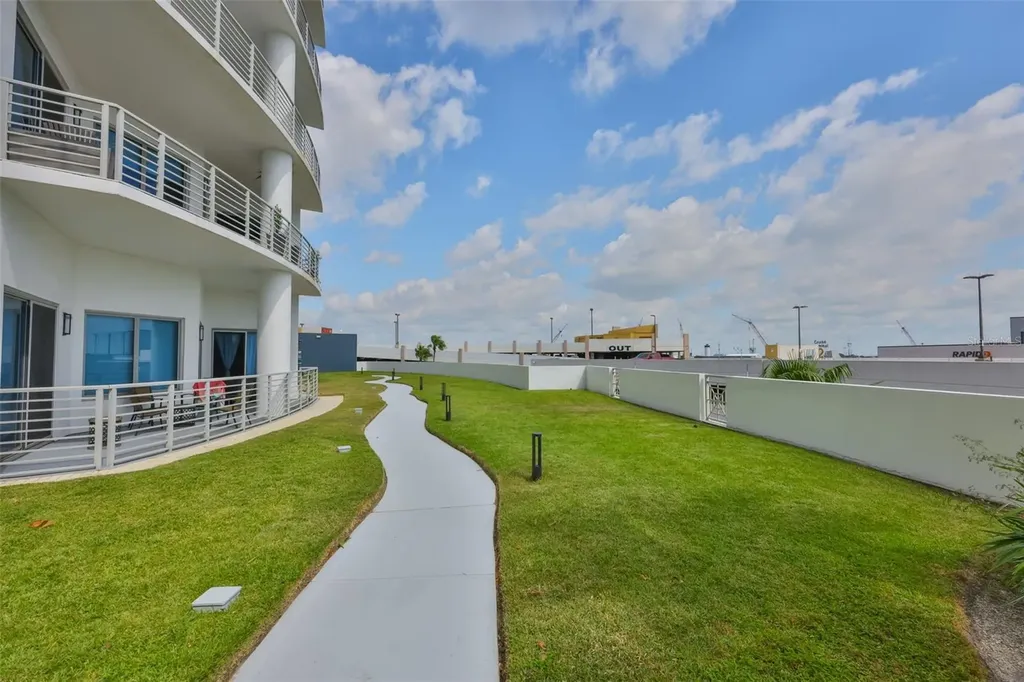449 S 12th Street Tampa FL 33602