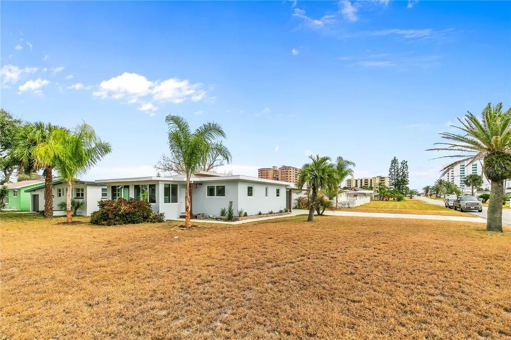 3267 S Peninsula Drive Daytona Beach FL 32118