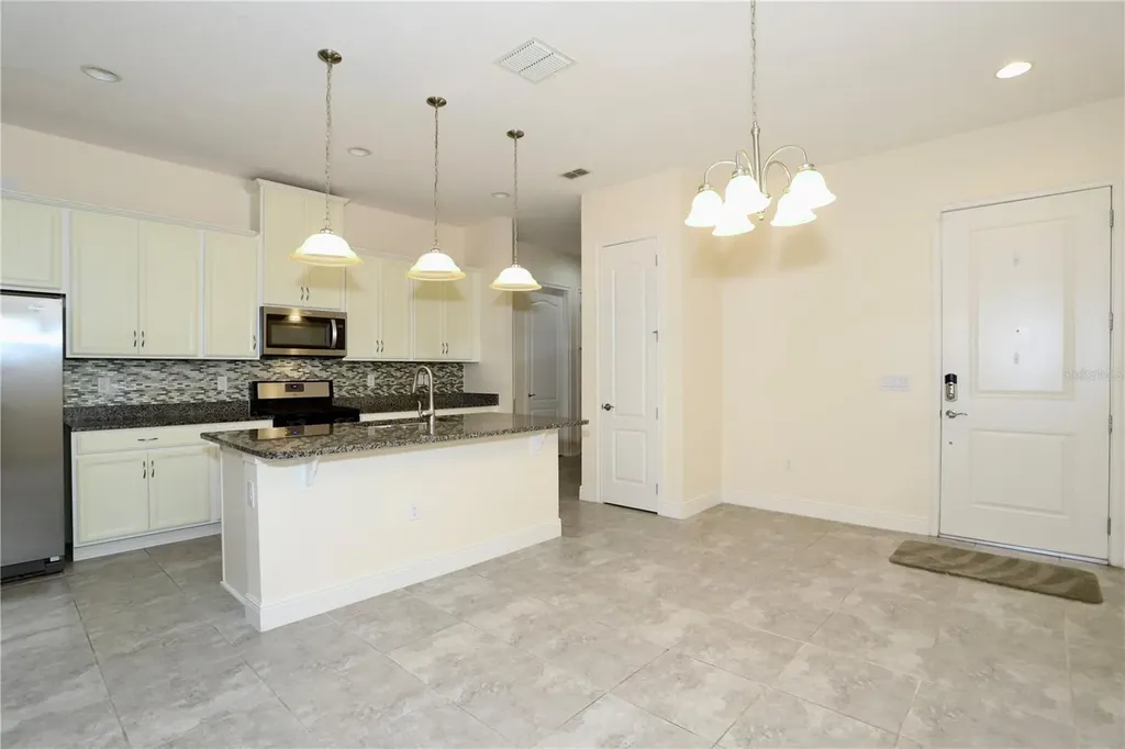 2461 Datura Loop St Cloud FL 34772