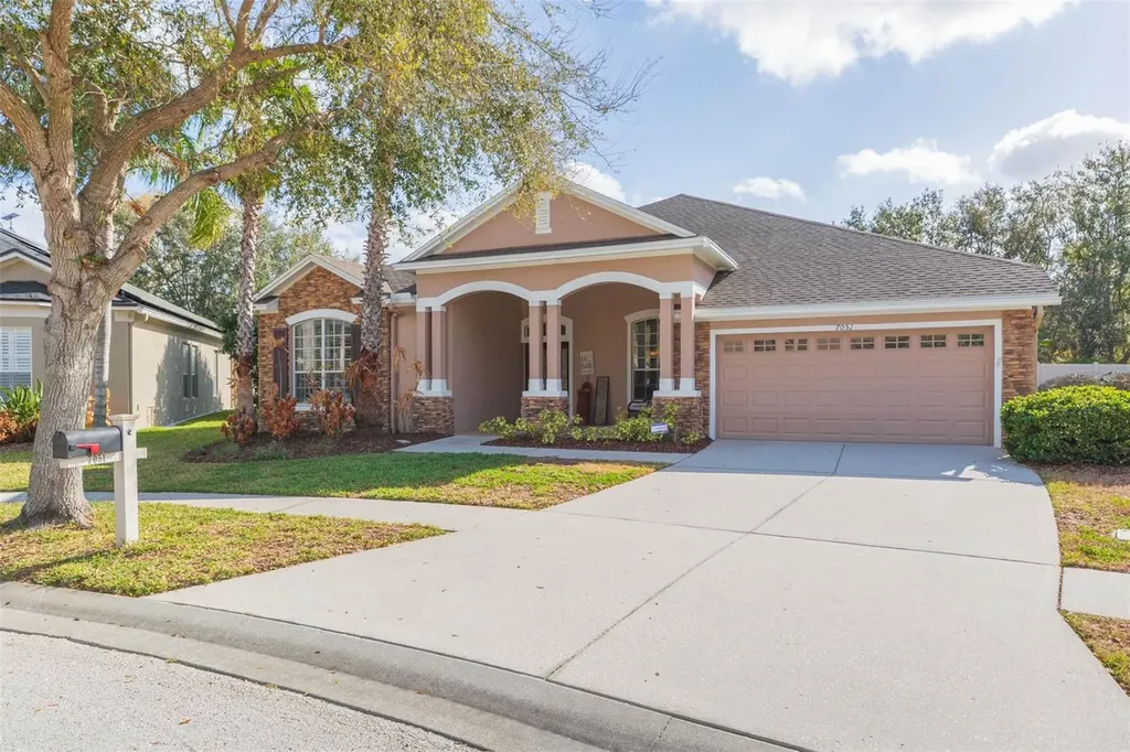 7051 Derwent Glen Circle Land O Lakes FL 34637