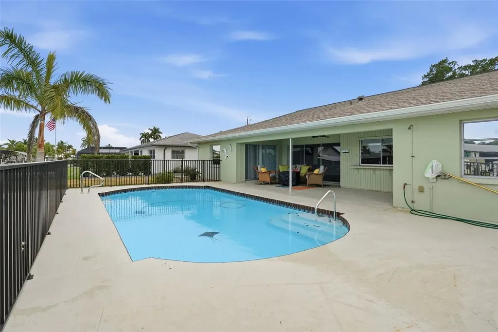 405 Tower Drive Cape Coral FL 33904