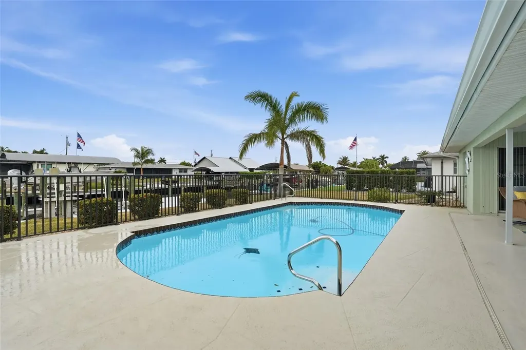 405 Tower Drive Cape Coral FL 33904